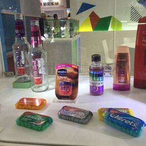 標(biāo)簽冷燙機 日用品批發(fā)市場中的熱銷設(shè)備