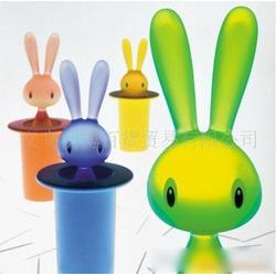 新奇特家居日用品 從源頭廠家到熱銷市場的全鏈路解析